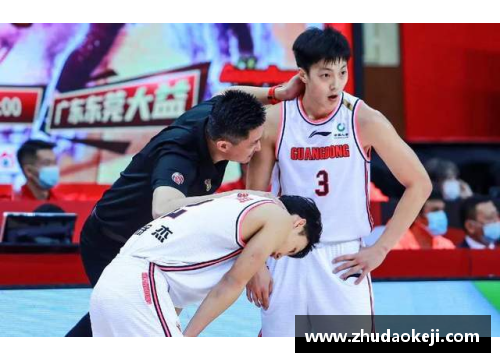 火狐电竞易建联正式宣布加盟CBA广东队，引发球迷热议